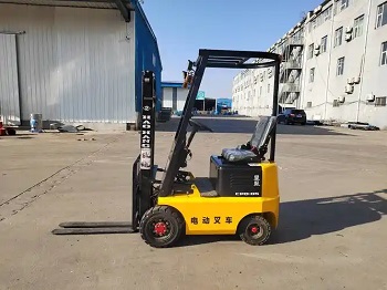 青岛叉车制造需要什么资质？解锁特种设备资质的“金钥匙”