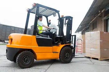 武汉叉车维修许可证：合法合规经营的“通行证”